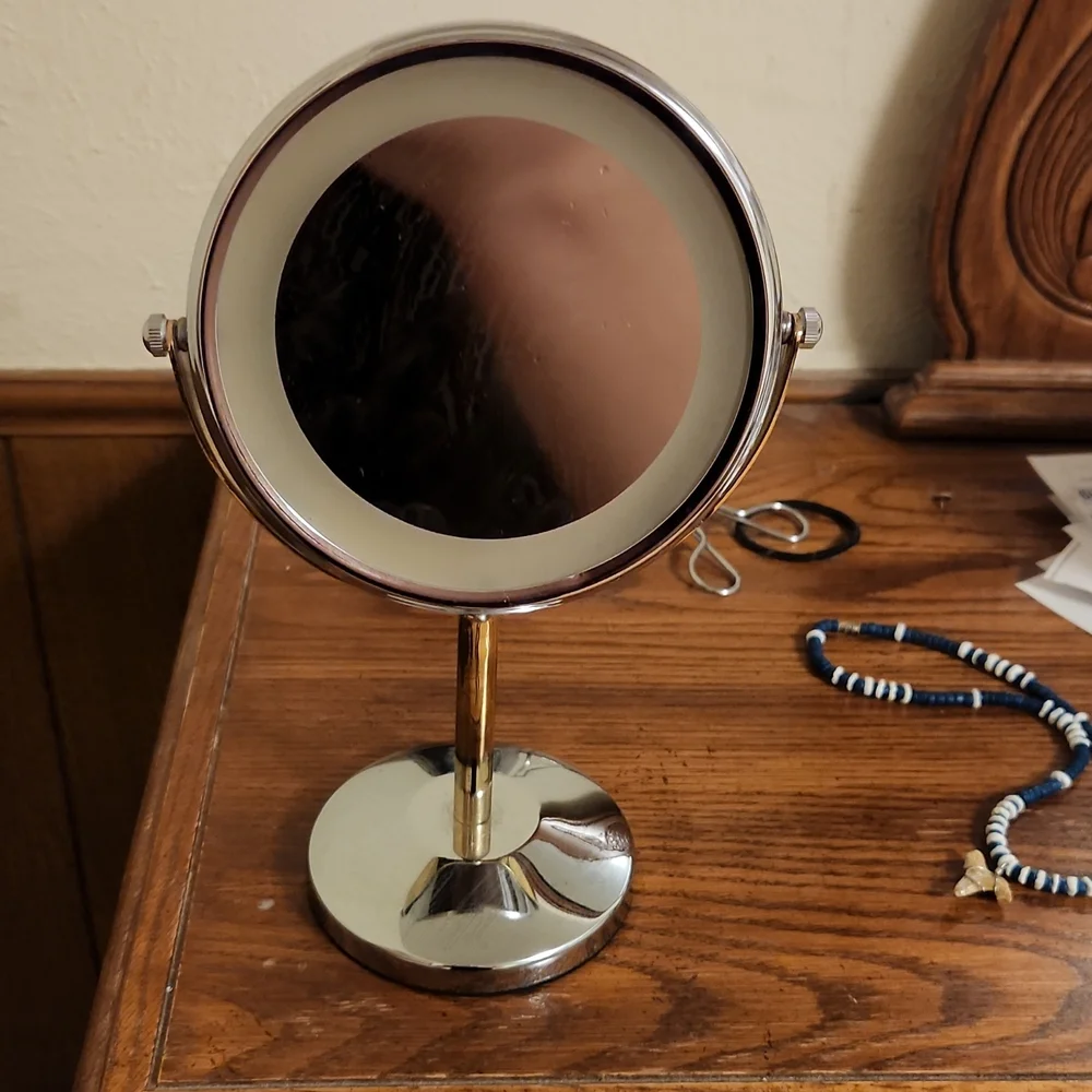 Make up mirror